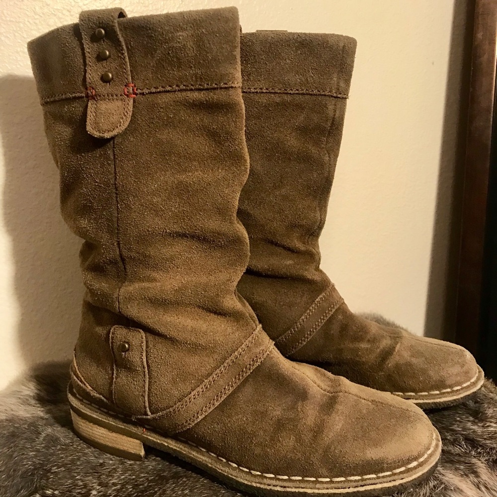 Clark’s Original Tan Suede Leather Moto Boots